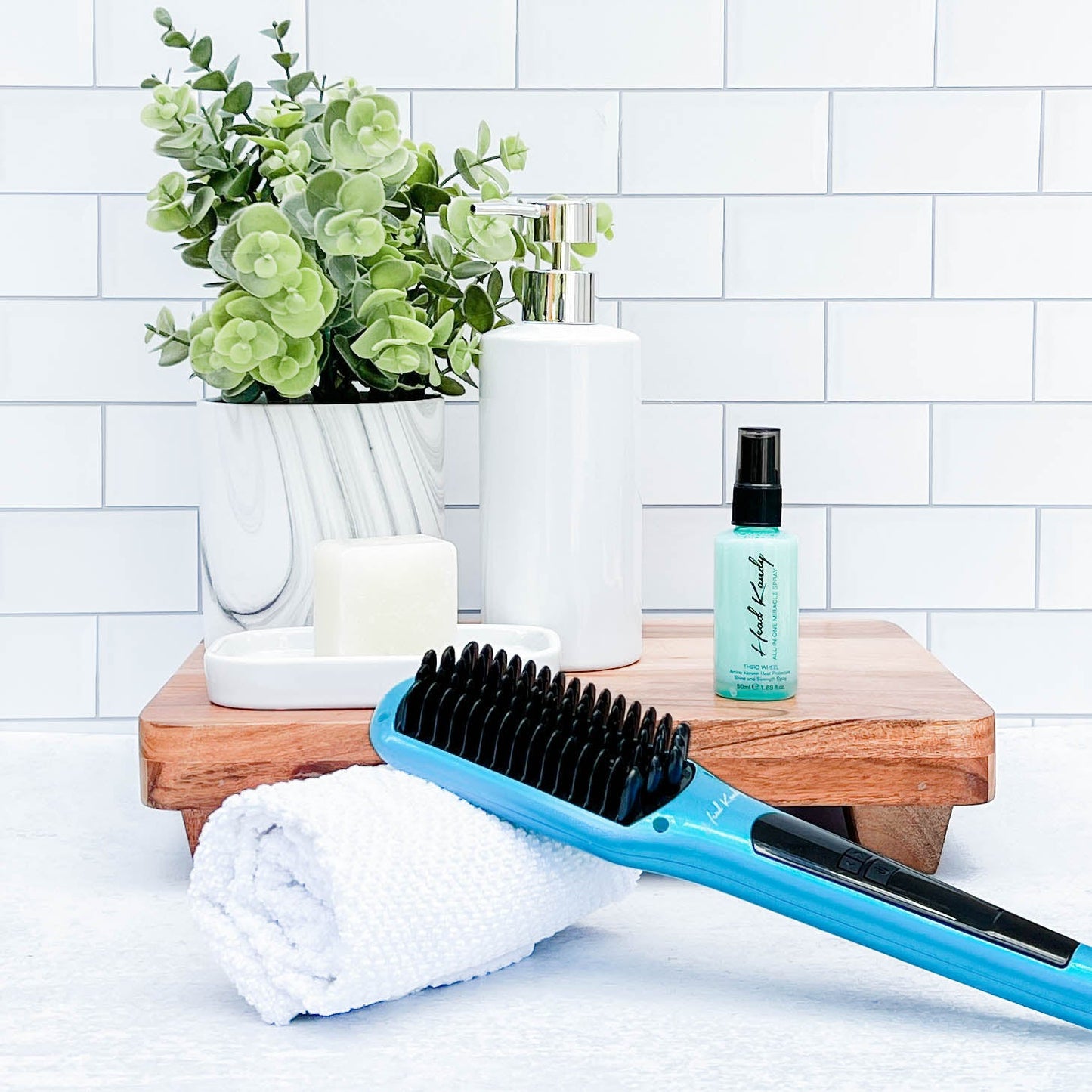 One Upper with Mini Third Wheel