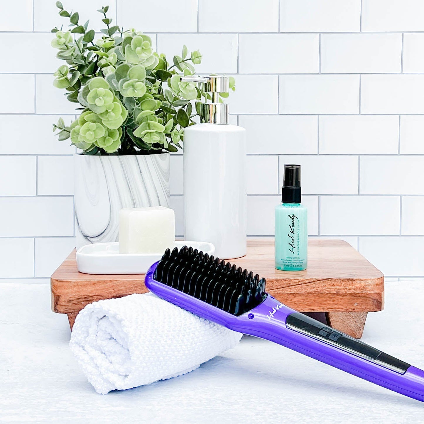 One Upper with Mini Third Wheel